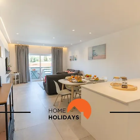 #309 Marine By Holidays