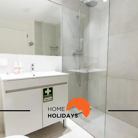 #309 Marine By Holidays *