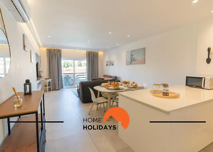 #309 Marine By Holidays